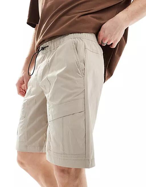 Jack & Jones tech cargo shorts in beige-Neutral Cover