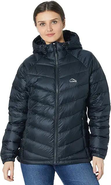 L.L.Bean Petite Ultralight 850 Down Hooded Jacket (Black) Women's Clothing Cover