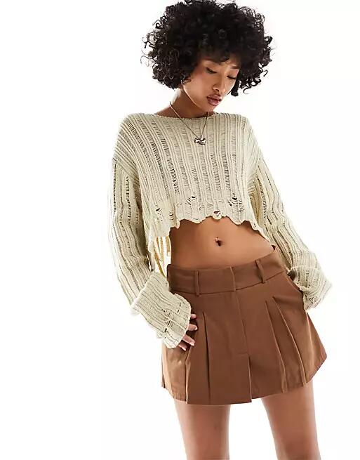 Daisy Street mini pleated skirt in tan brown Cover