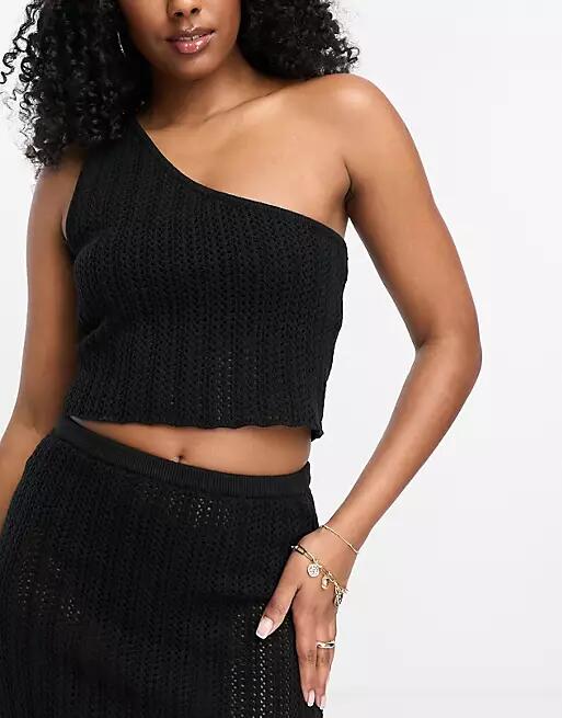 4th & Reckless dune crochet one shoulder beach crop top in black - part of a set Cover