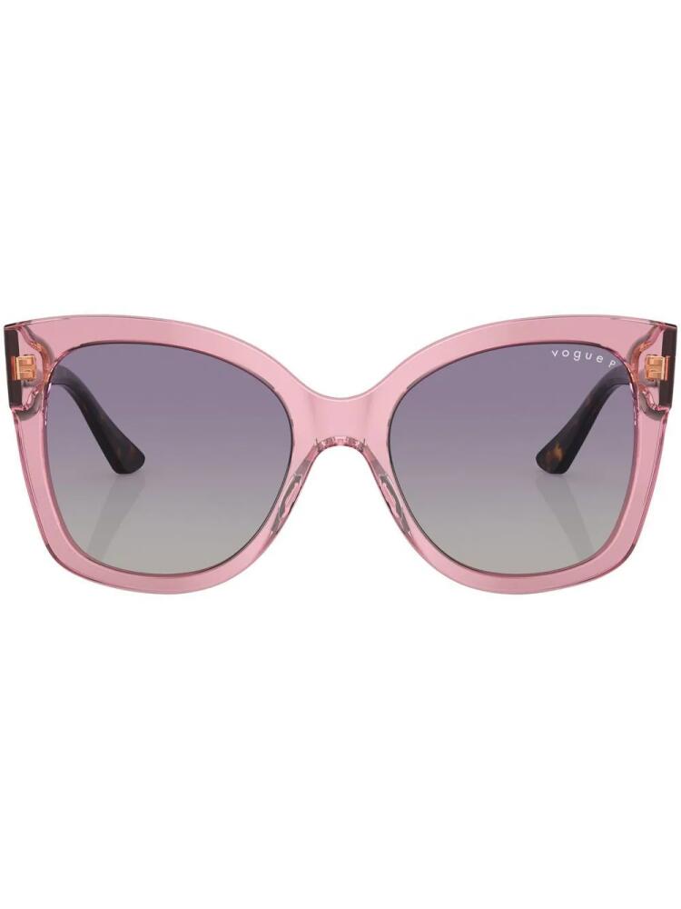 Vogue Eyewear tortoiseshell-effect butterfly-frame sunglasses - Pink Cover