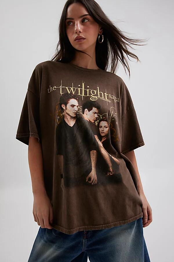 Twilight New Moon Graphic T-Shirt Dress in Brown Cover