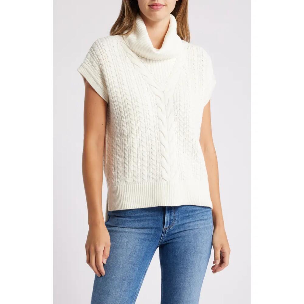 Hatley Cable Stitch Short Sleeve Sweater in Natural Cover