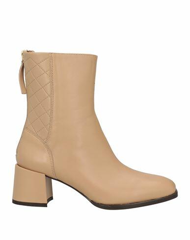 Unisa Woman Ankle boots Sand Leather Cover