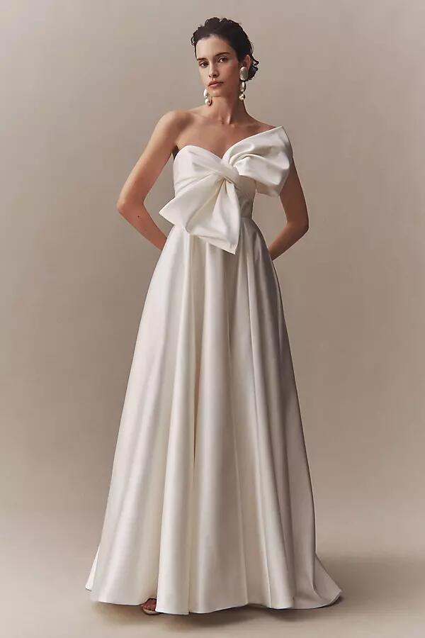 Wtoo by Watters Nanette Asymmetrical Bow-Front Wedding Gown Cover