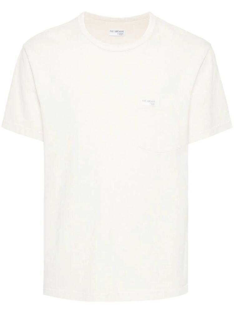 Fay logo-appliqué T-shirt - Neutrals Cover