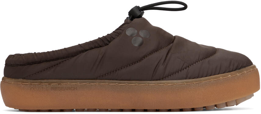 APRÈS Research SSENSE Exclusive Brown Alpha Slippers Cover