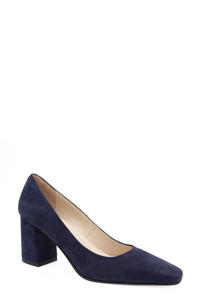 Amalfi by Rangoni Falco Block Heel Pump in New Navy Cashmere Cover