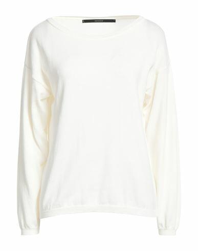 Bellwood Woman Sweater White Cotton Cover