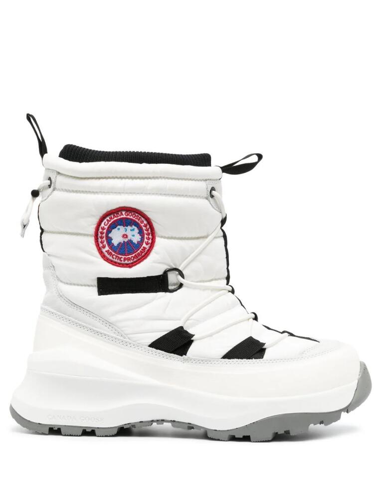 Canada Goose logo-patch snow boots - White Cover