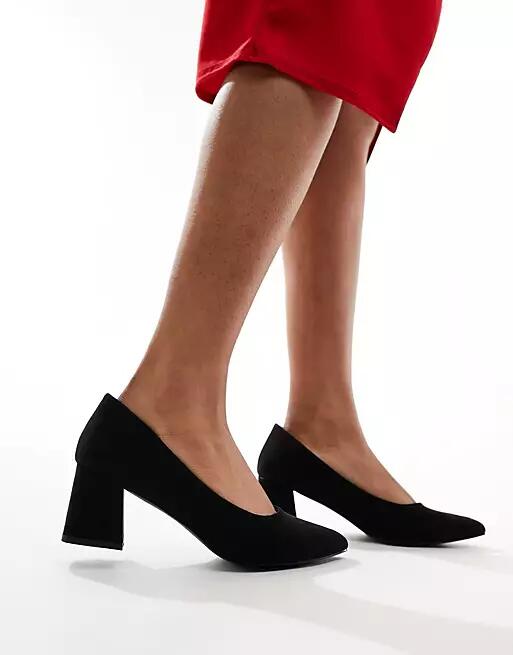 Truffle Collection block heel pumps in black Cover