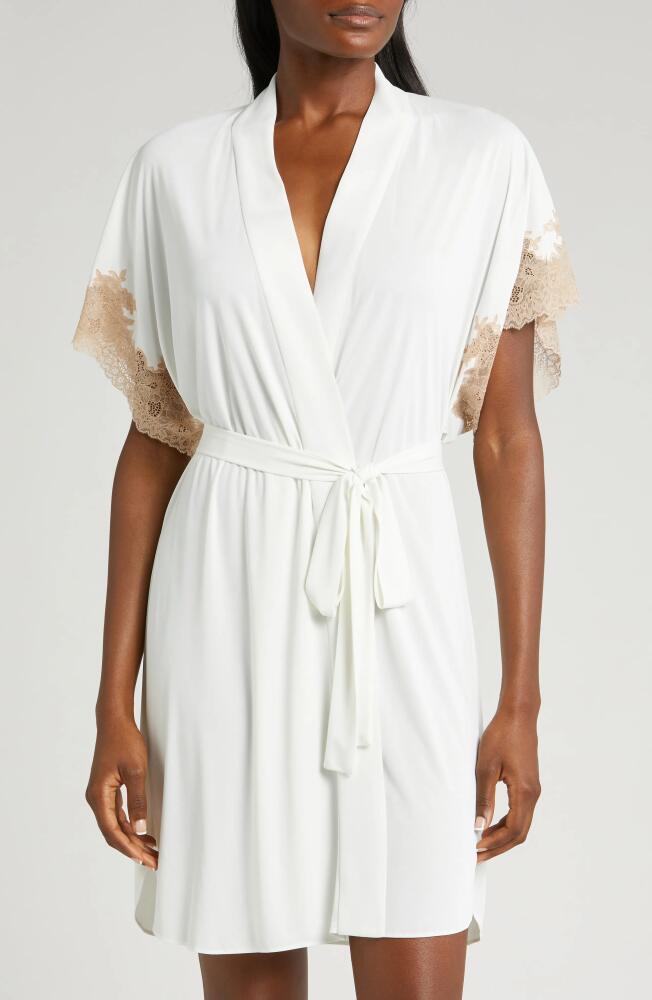 Natori Thalia Lace Appliqué Short Sleeve Robe in Ivory Cover