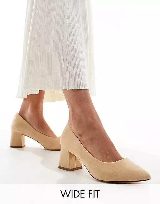 Truffle Collection wide fit block heel pumps in beige-Neutral Cover