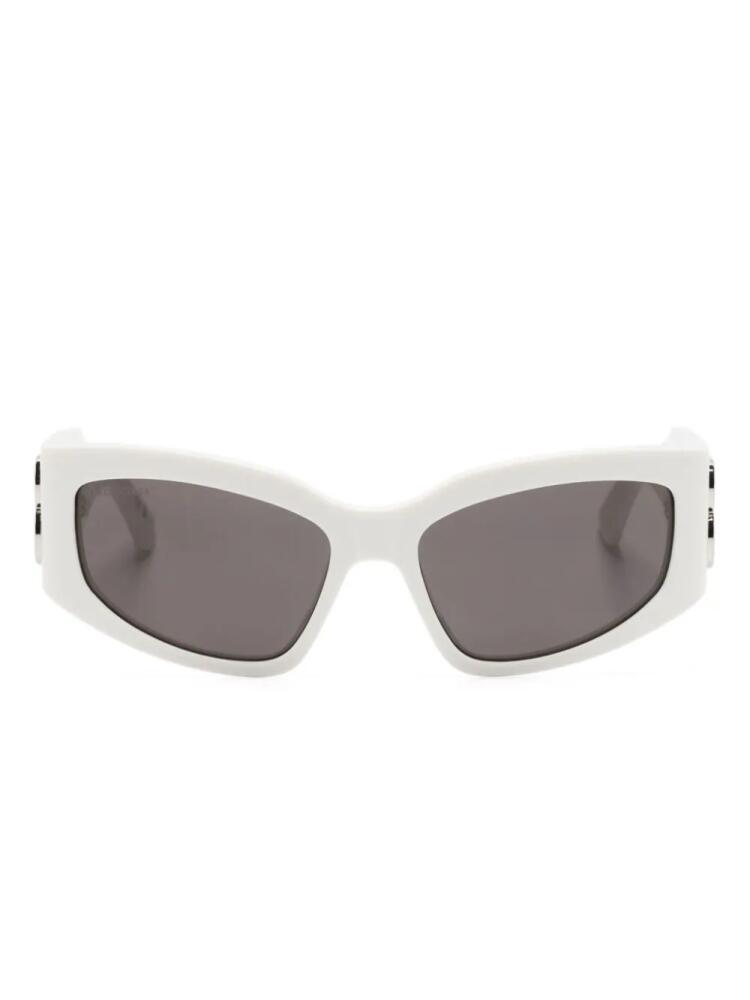 Balenciaga Eyewear cat-eye sunglasses - White Cover