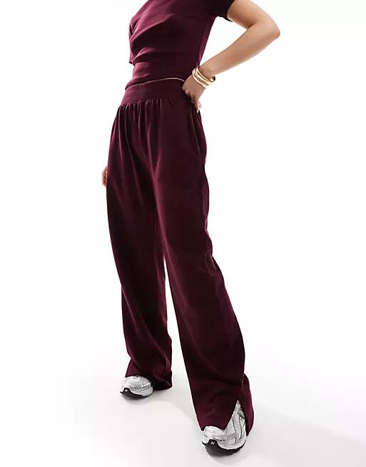 Kaiia wide leg sweatpants in burgundy - part of a set-Red Cover