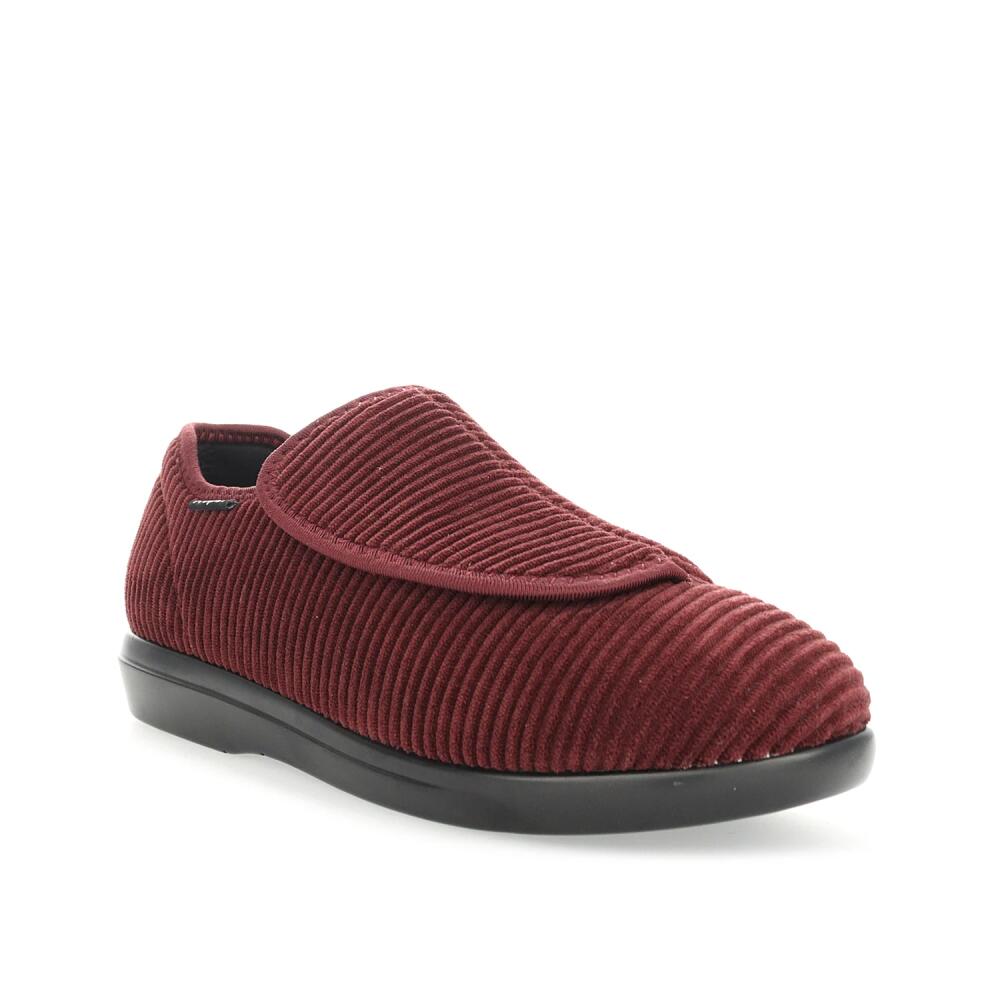 Propet Extra Wide Width Cush N Foot Slipper | Women's | Burgundy Cover