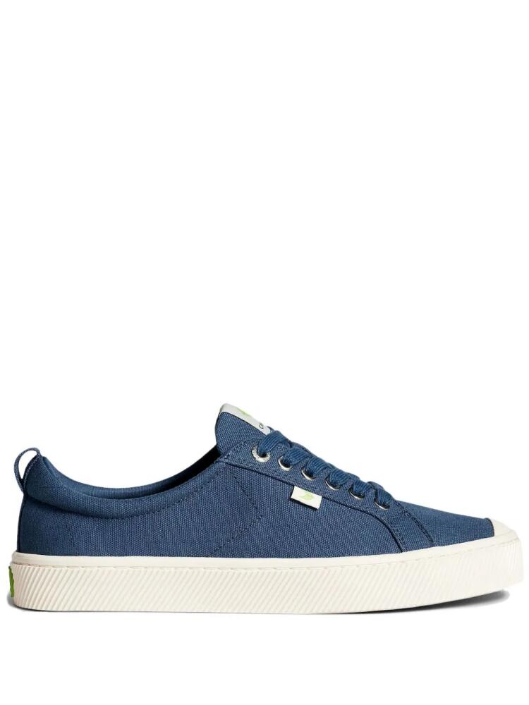 Cariuma Oca organic cotton sneakers - Blue Cover