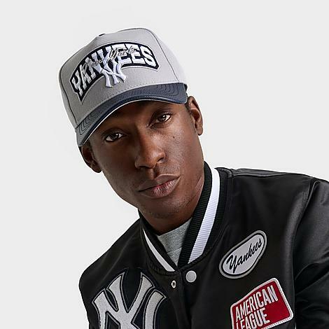 Pro Standard New York Yankees MLB S-Stacked Pinch Front Strapback Hat Cover