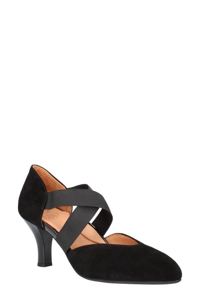 L'Amour des Pieds Bishar Crisscross Pump in Black Cover