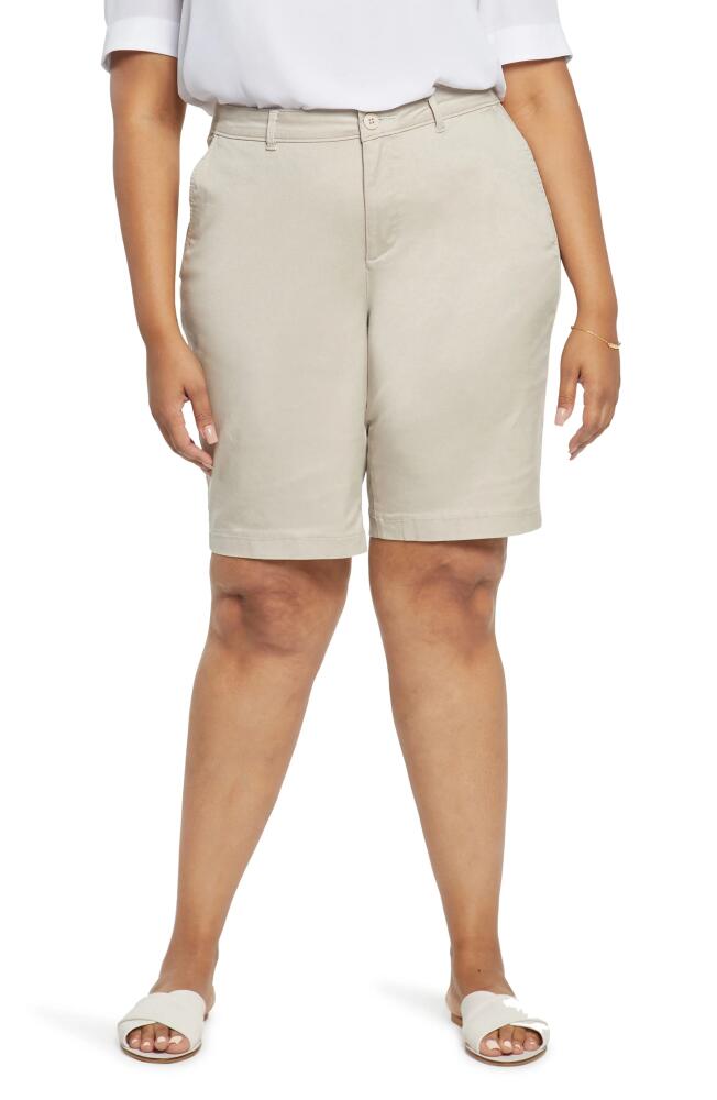 NYDJ Bermuda Shorts in Feather Cover