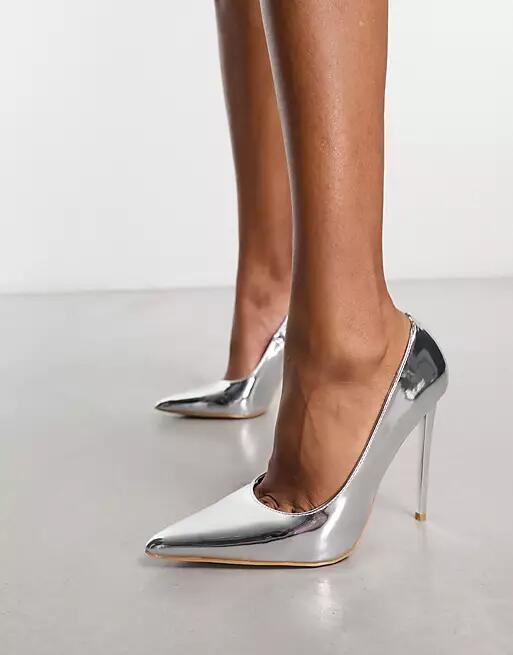 Simmi London Wide Fit Agathia pumps in silver mirror Cover