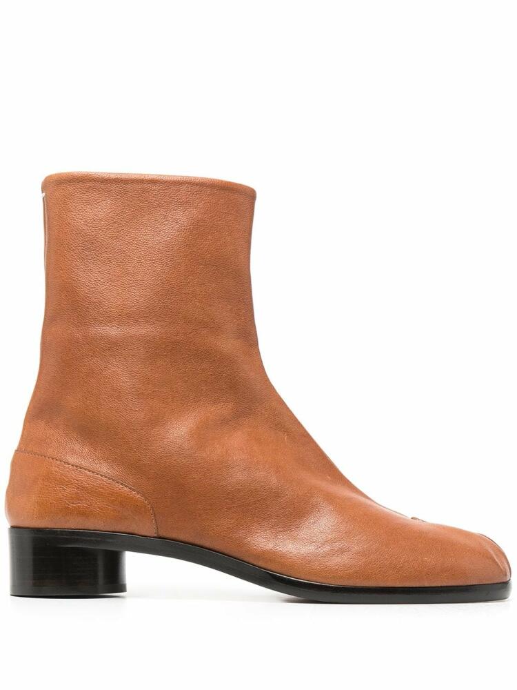 Maison Margiela Tabi-toe boots - Brown Cover