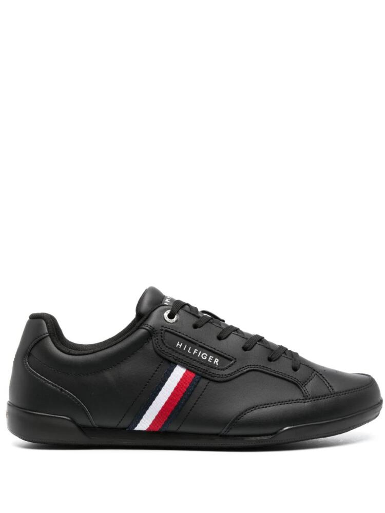 Tommy Hilfiger logo-print low-top sneakers - Black Cover