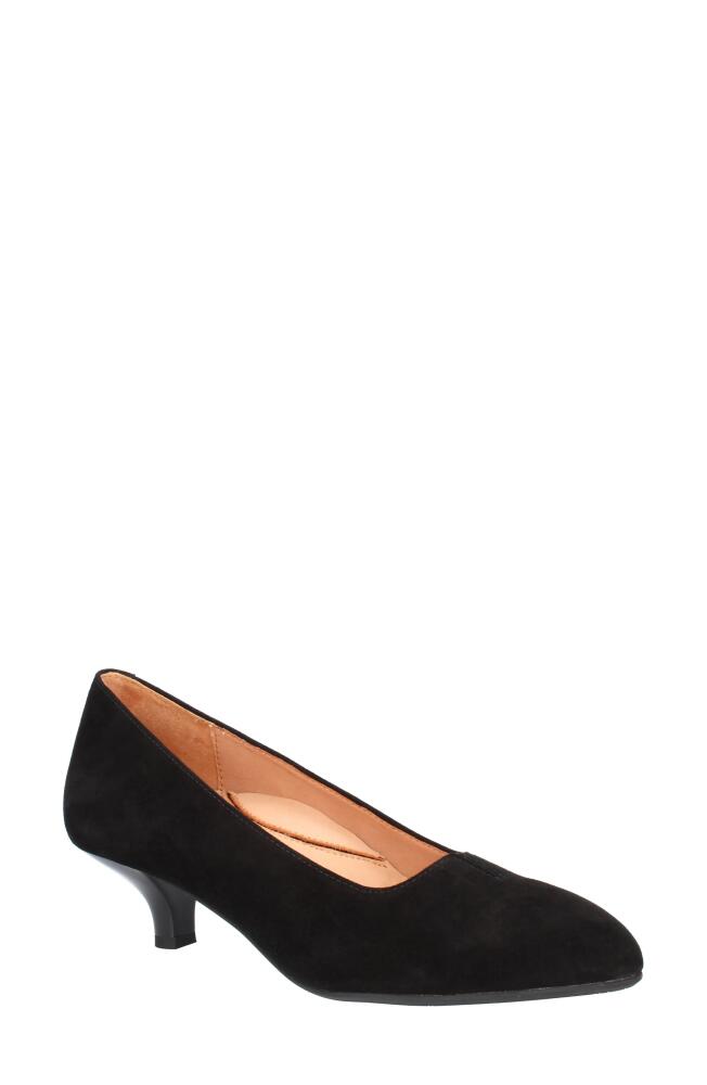 L'Amour des Pieds Kavan Pump in Black/Black Cover