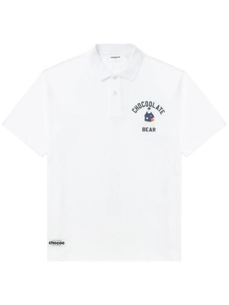 CHOCOOLATE logo-print cotton polo shirt - White Cover