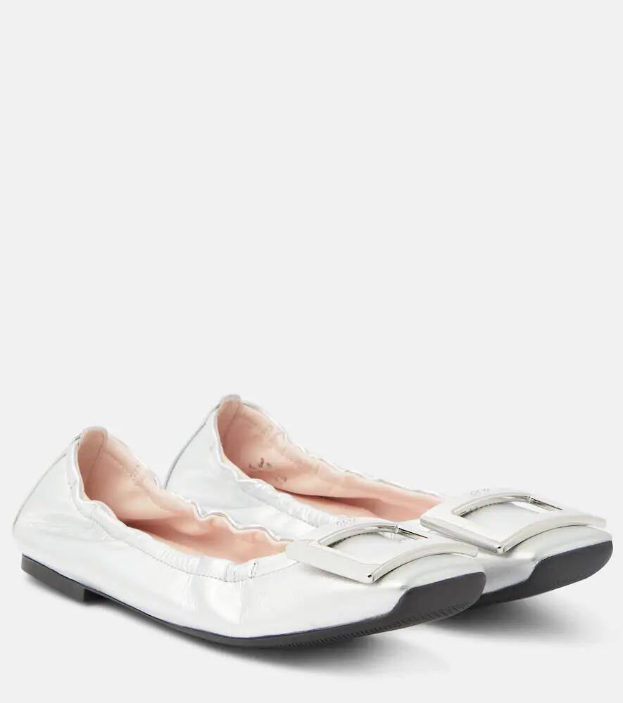 Roger Vivier Viv' Pockette metallic leather ballet flats Cover