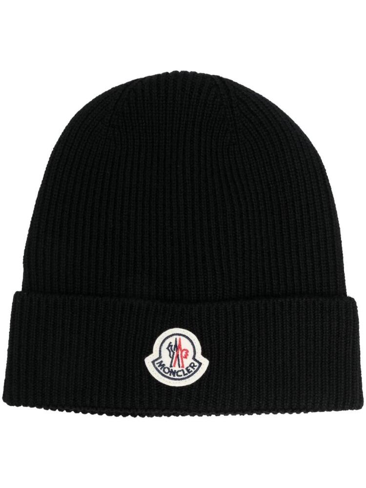 Moncler logo-patch ribbed beanie - Black Cover