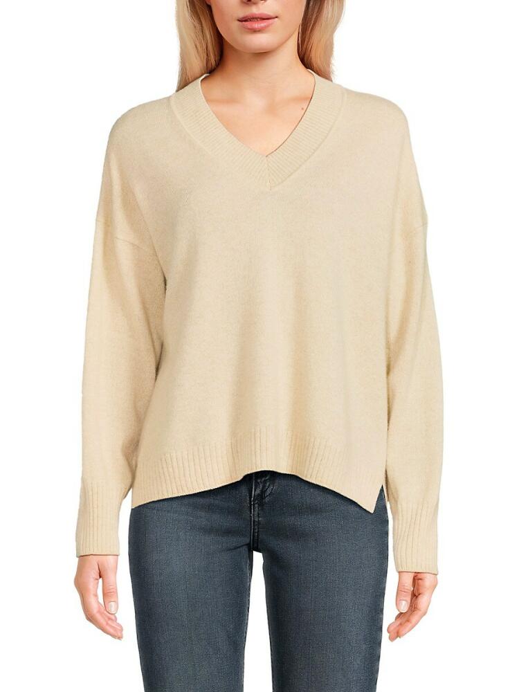 Design 365 Women's Slouchy V-Neck Cashmere Sweater - Eco Beige Cover