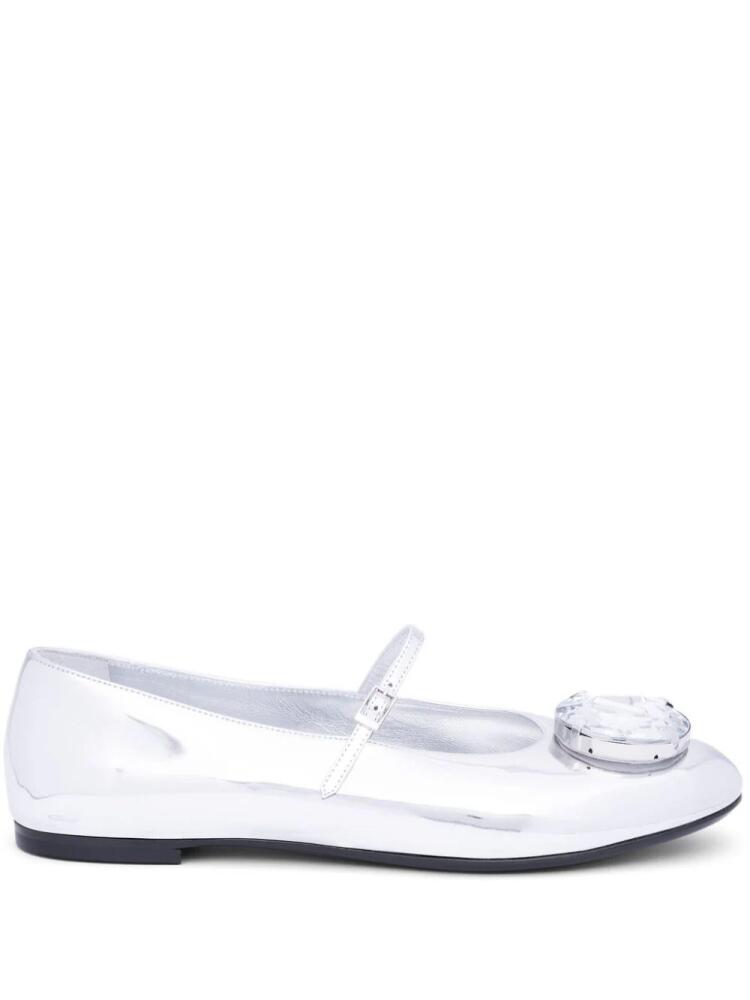 AREA crystal-embellished metallic ballerina shoes - Silver Cover