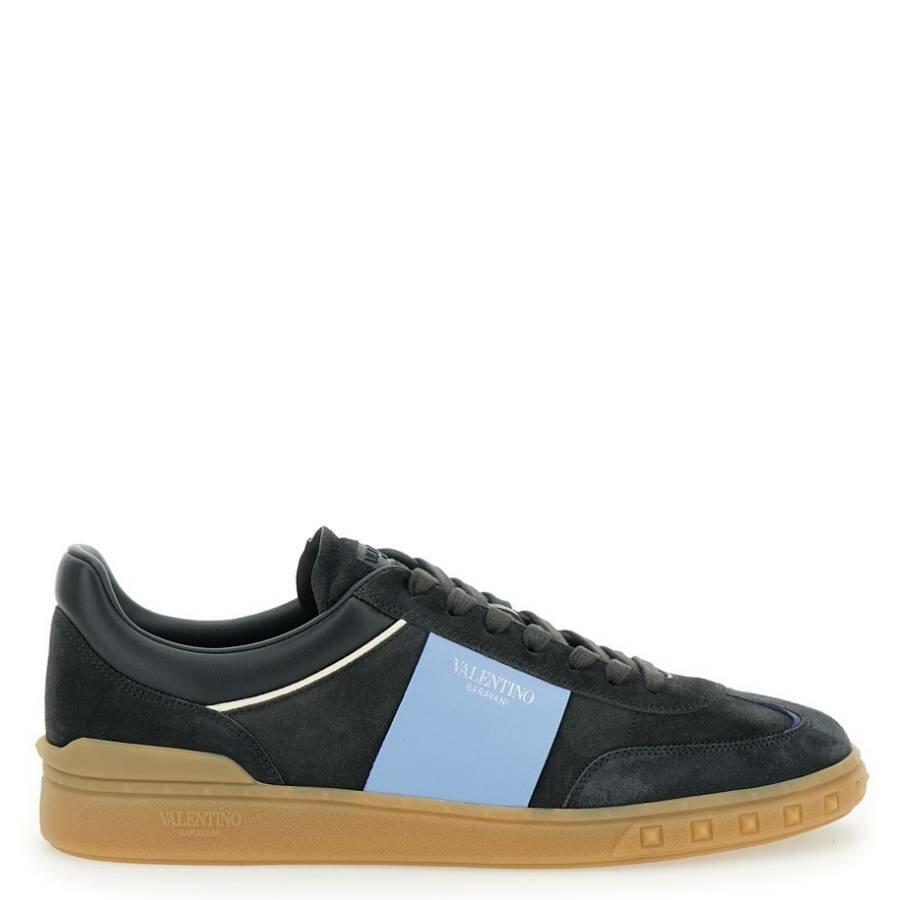 Valentino Garavani Logo Low Top Sneakers Cover