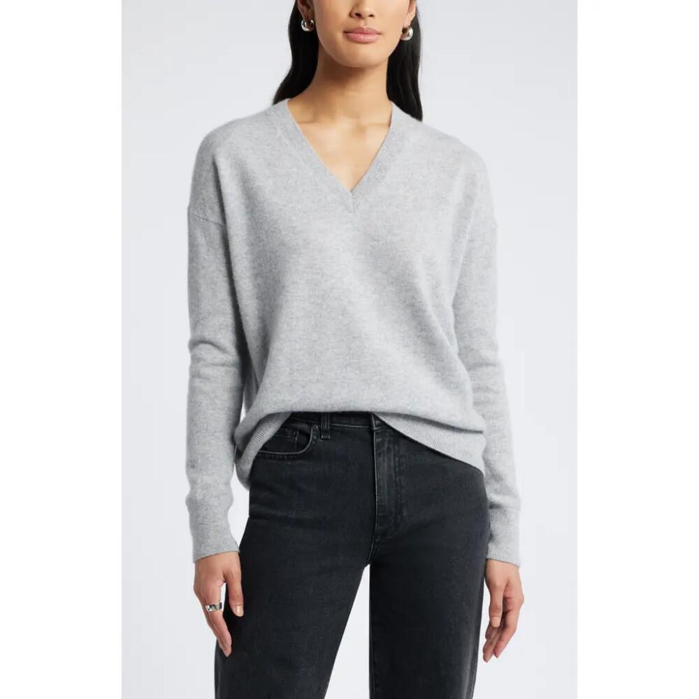 Nordstrom V-Neck Cashmere Sweater in Grey Formal Cover