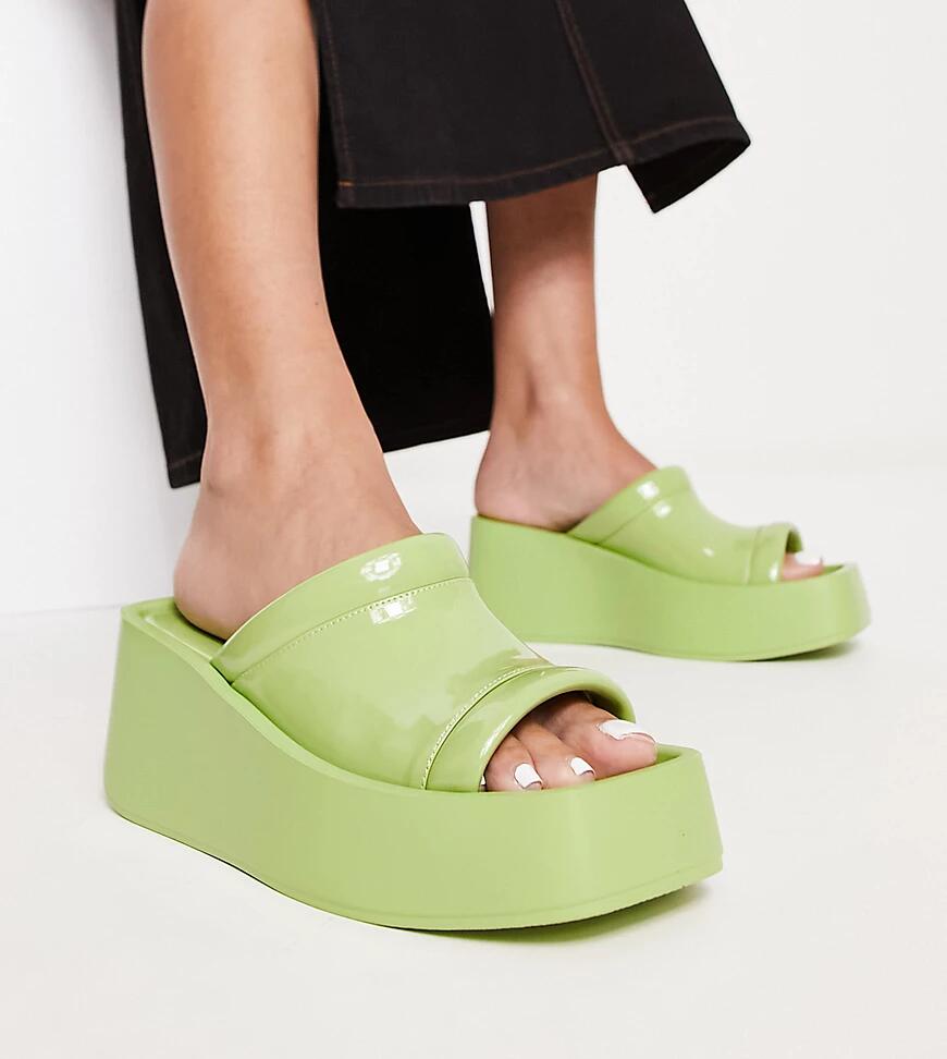 Daisy Street Exclusive chunky sole sandals in green Cover