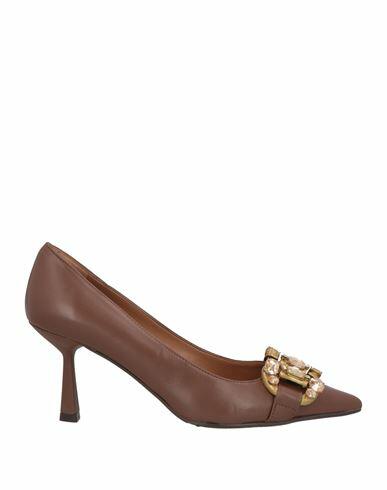 Ovye' By Cristina Lucchi Woman Pumps Cocoa Leather Cover