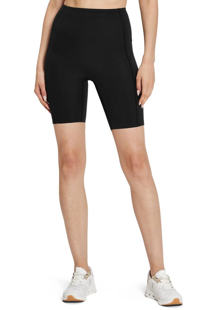 On Movement Performance Pocket Bike Shorts in Black Cover