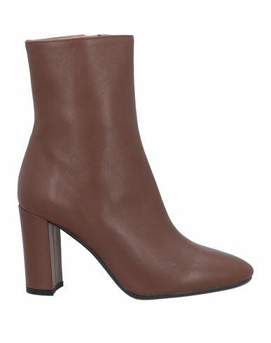 J. a.p. Jose Antonio Pereira Woman Ankle boots Brown Leather Cover