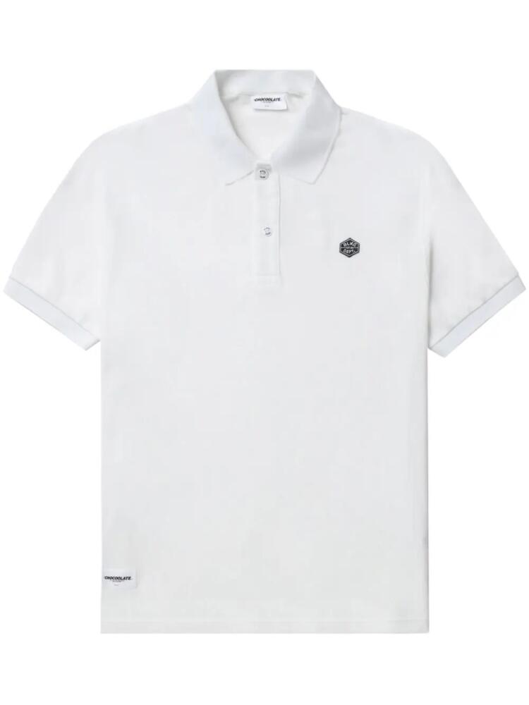 CHOCOOLATE logo-appliqué cotton polo shirt - White Cover