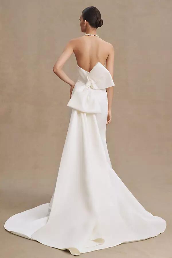 Wtoo by Watters Savvy Strapless Back-Bow Wedding Gown Cover