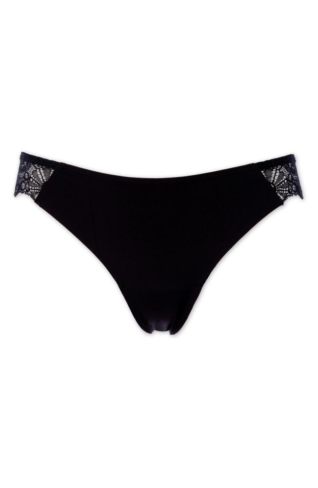 Huit Grand Tanga in Black Cover