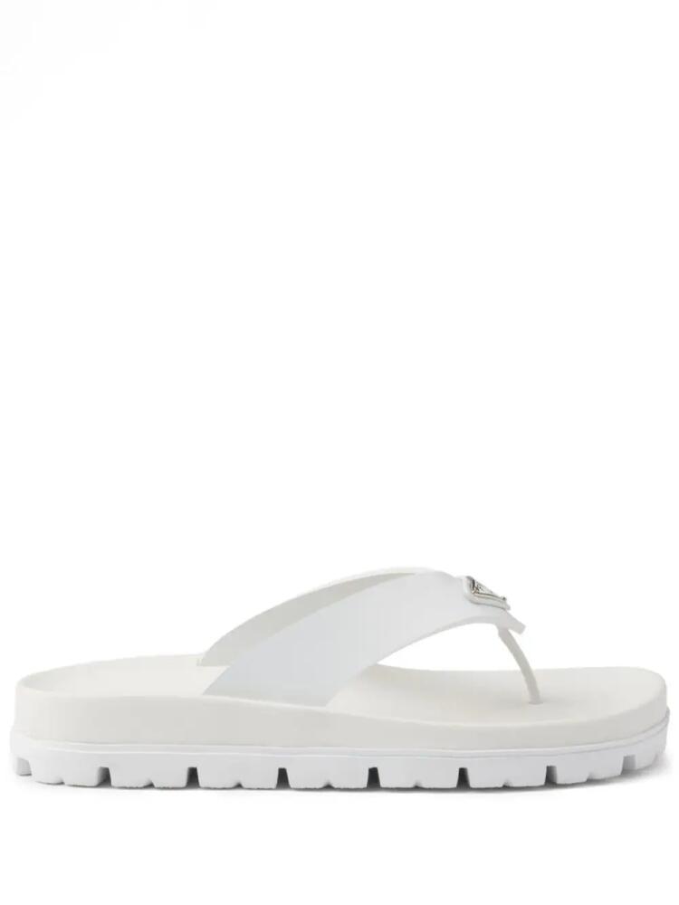 Prada triangle-logo flip flops - White Cover