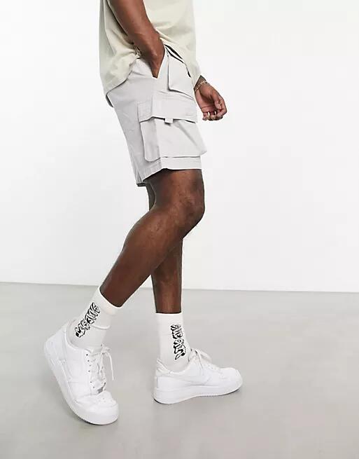 Pull & Bear utility cargo shorts in stone-Neutral Cover