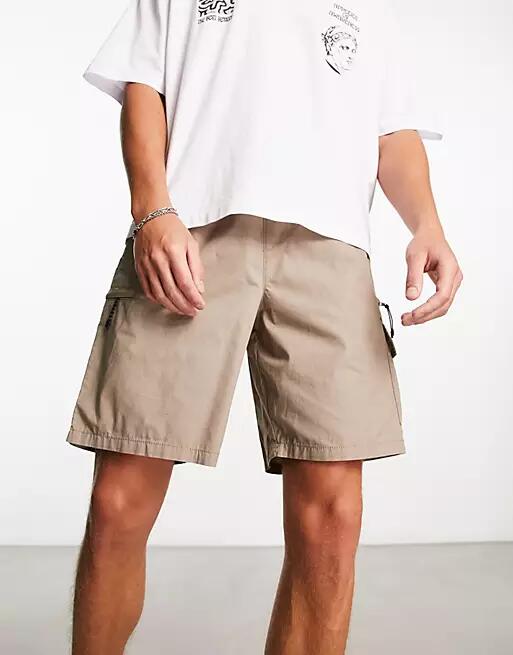 New Look zip pocket shorts in brown Cover