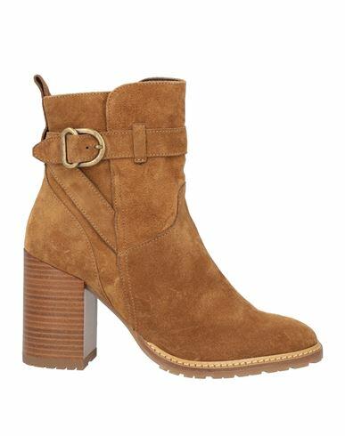 Carmens Woman Ankle boots Camel Soft Leather Cover