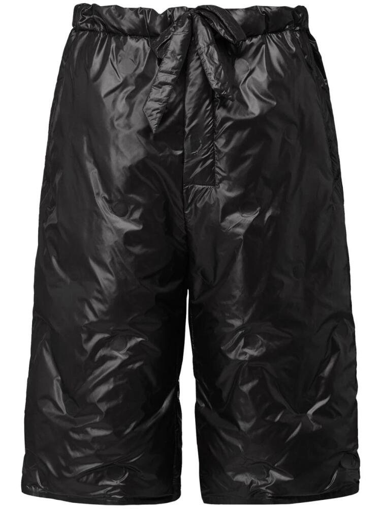 Maison Margiela padded knee-length shorts - Black Cover