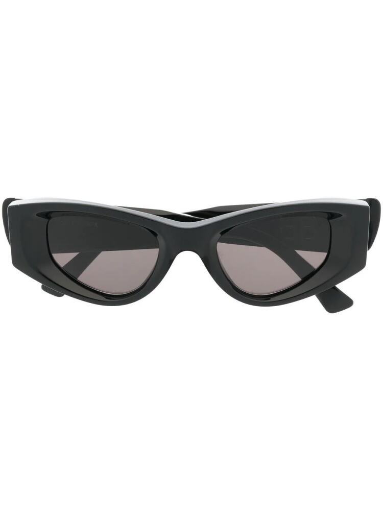 Balenciaga Eyewear cat-eye frame sunglasses - Black Cover