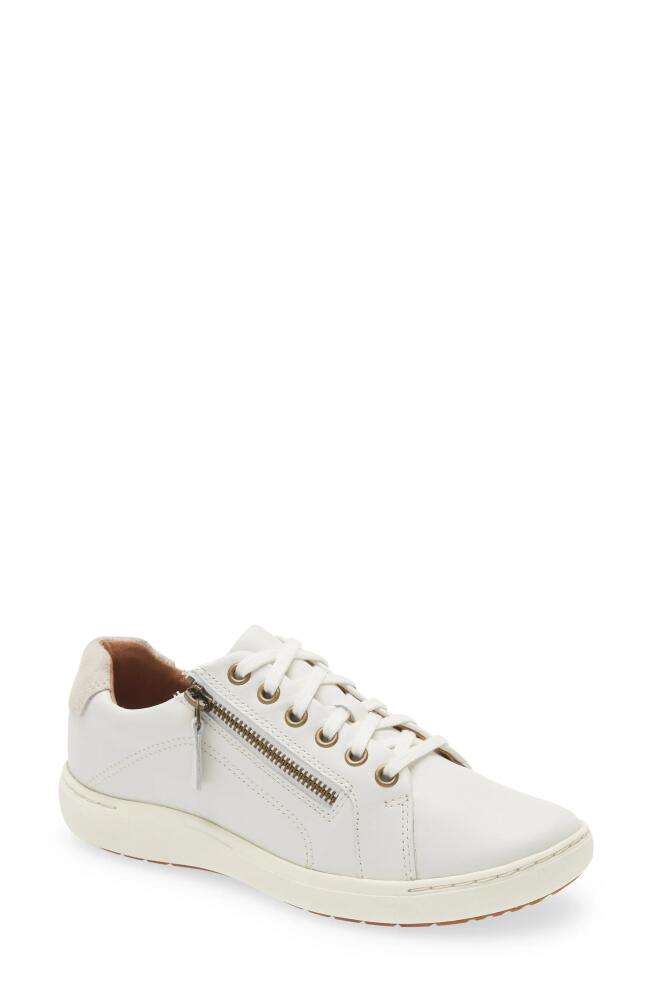 Clarks(r) Nalle Lace-Up Sneaker in White Leather Cover