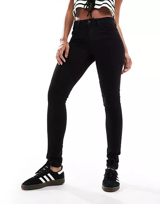 Noisy May Jen push up skinny jean in black Cover